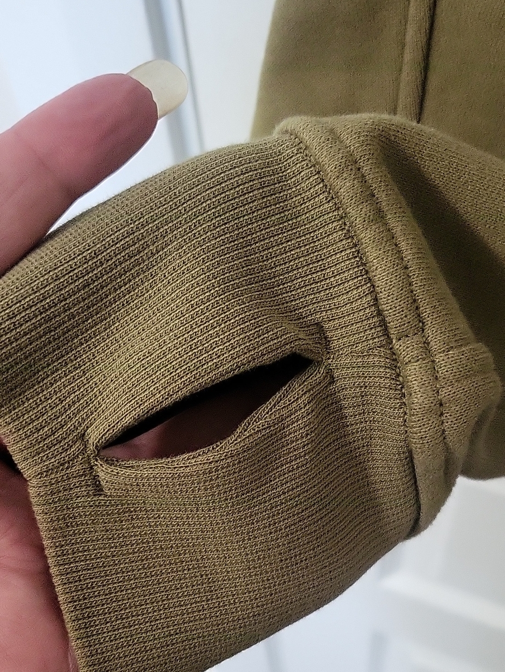 Lululemon Olive Green Half-Zip Cropped Pullover Size M/L - Picture 5 of 13